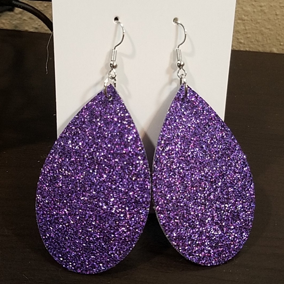 Fine Glitter Faux Leather Earrings - Picture 3 of 3